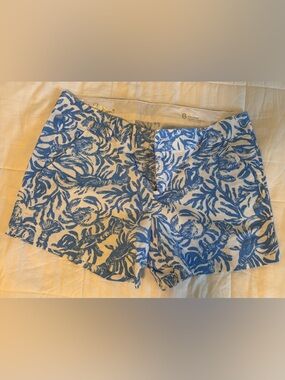 Lilly Pulitzer Callahan Blue and White Crustacean 🦞 🦀 Shorts